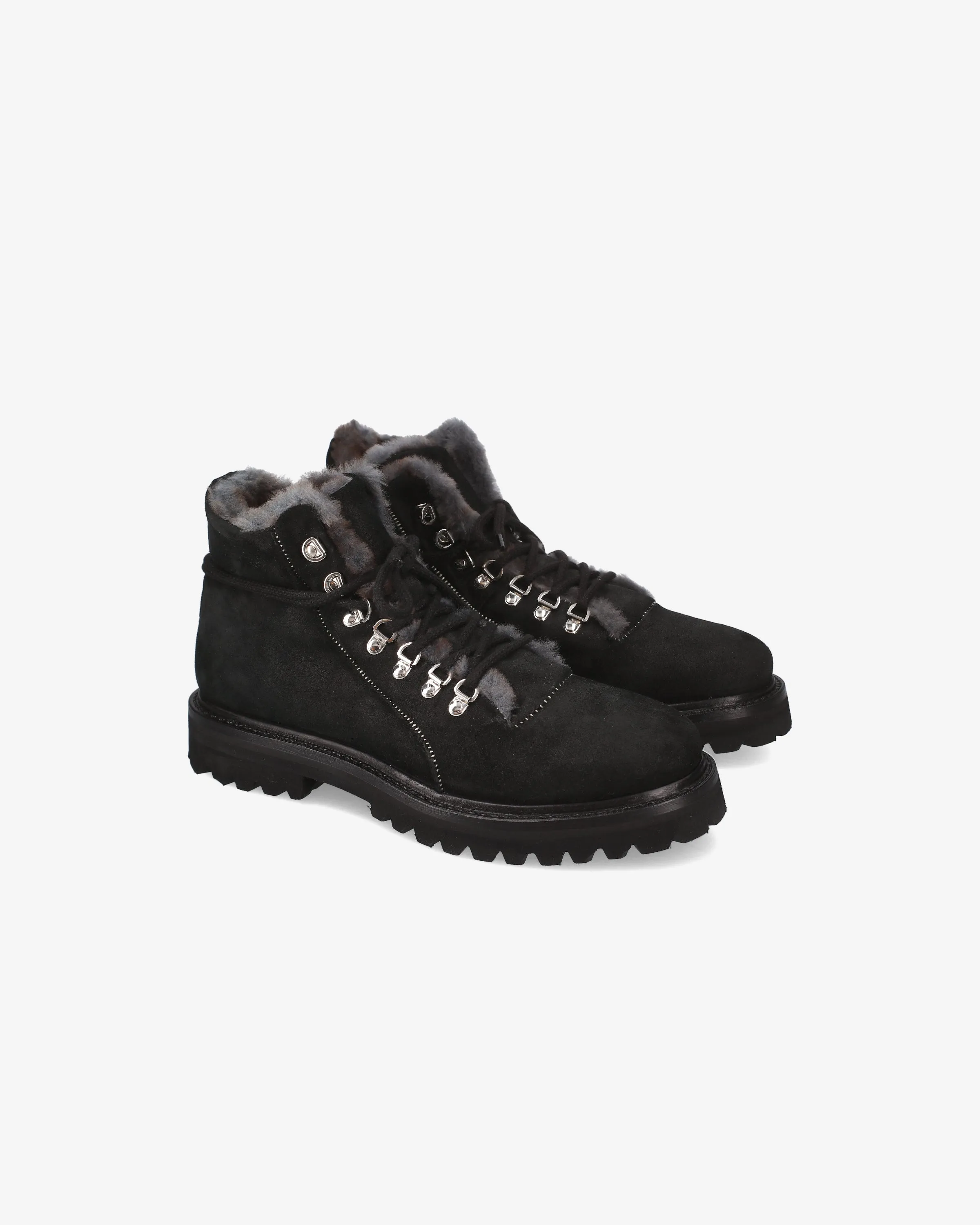 Black sheepskin caseiros footwear