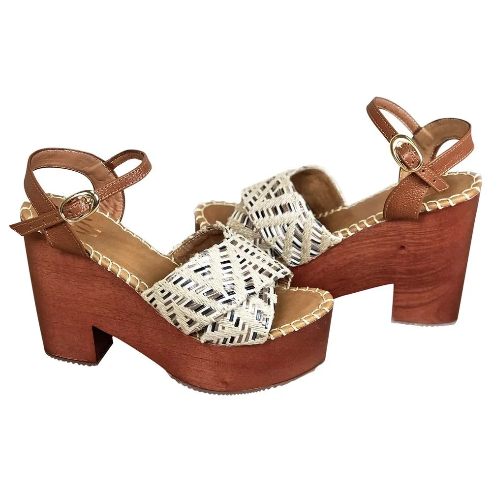 Heels Silvia Cobos Salento Brown