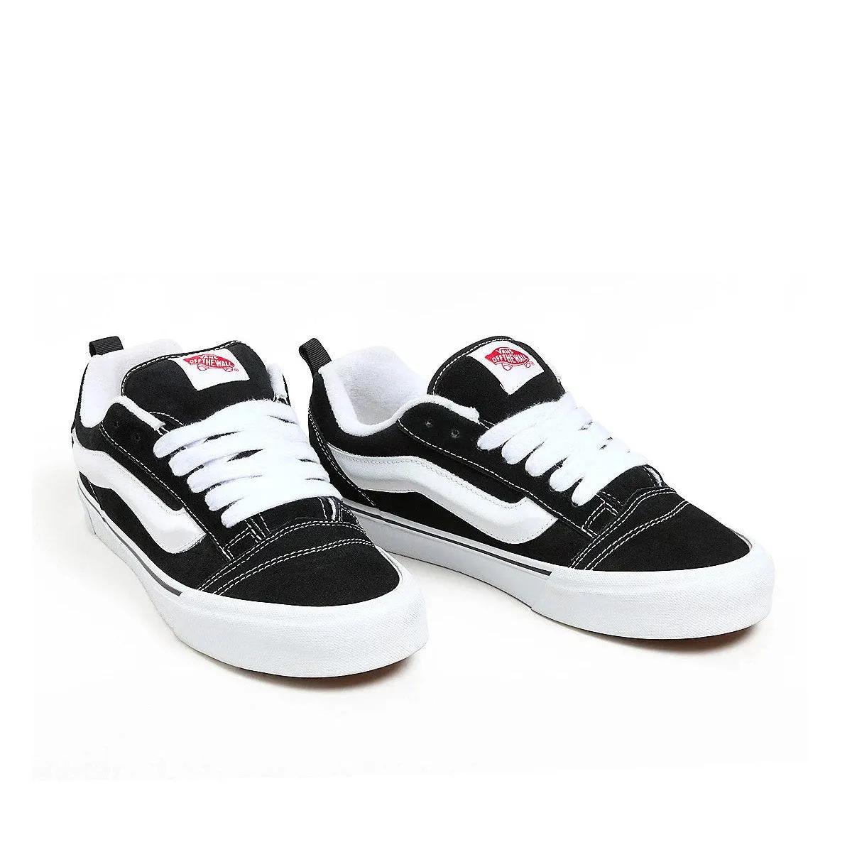 KNU SKOOL BLACK / TRUE WHITE