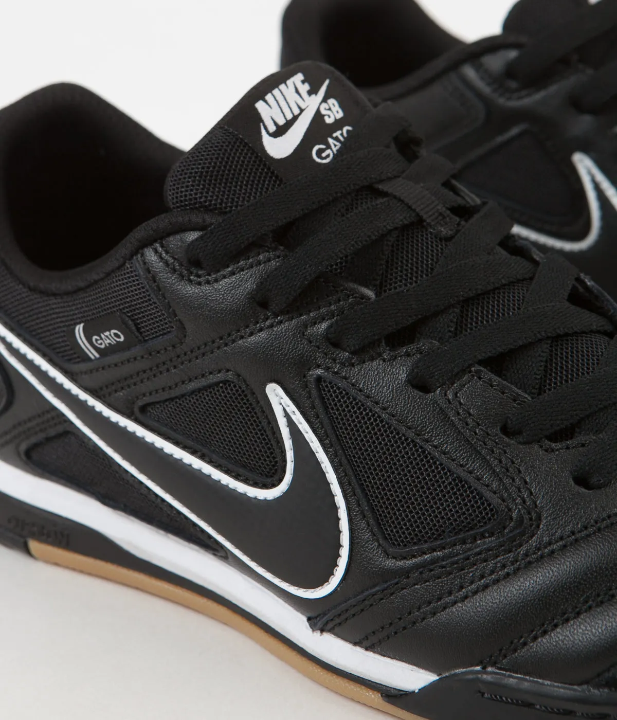 Nike SB Gato Shoes - Black / Black - White - Gum Light Brown