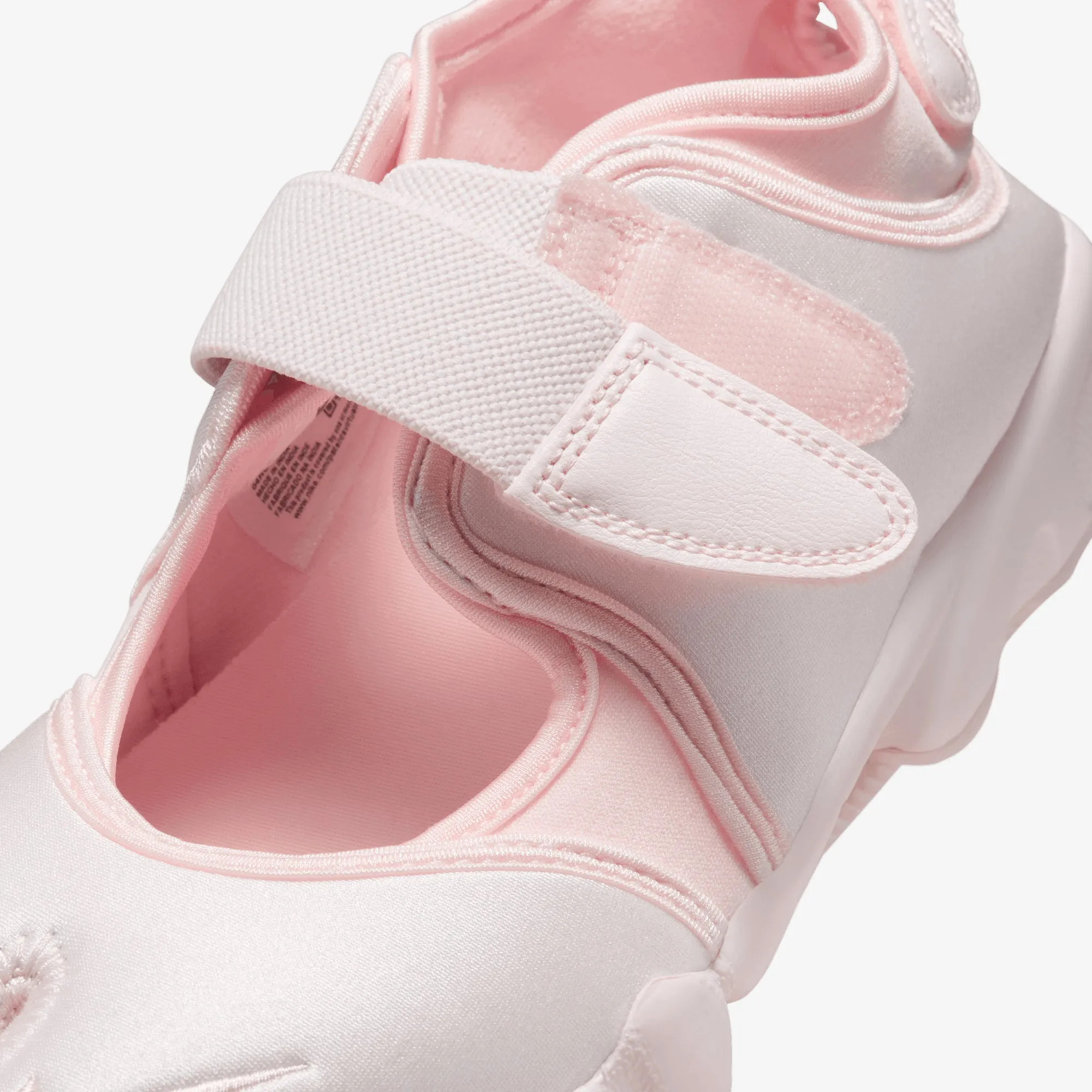 NIKE | WMN'S AIR RIFT SE { LIGHT SOFT PINK/LIGHT SOFT PINK