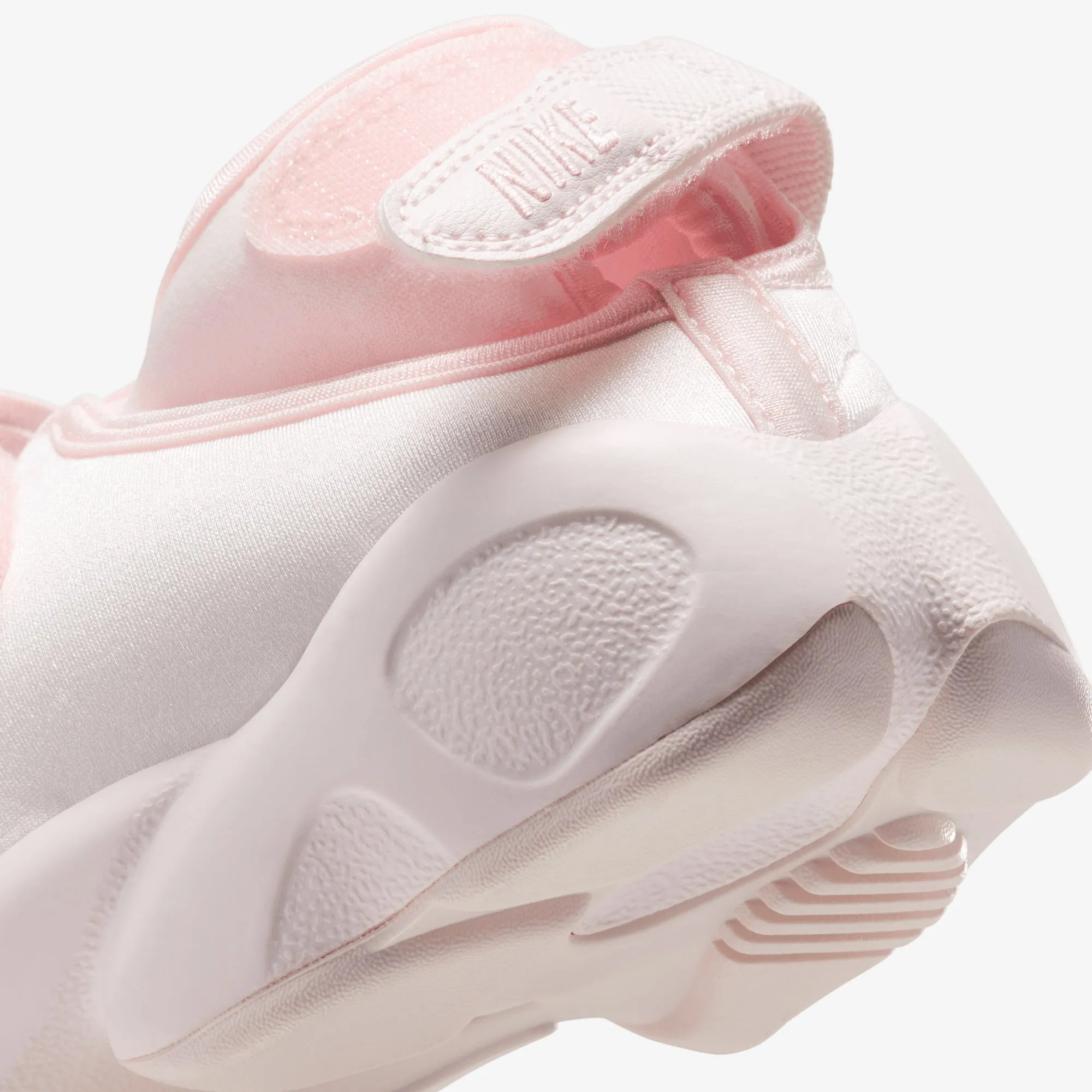 NIKE | WMN'S AIR RIFT SE { LIGHT SOFT PINK/LIGHT SOFT PINK