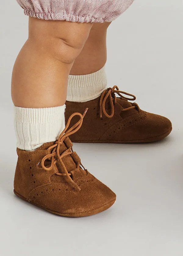 Suede Oxford Pram Booties in Brown (17-20EU)