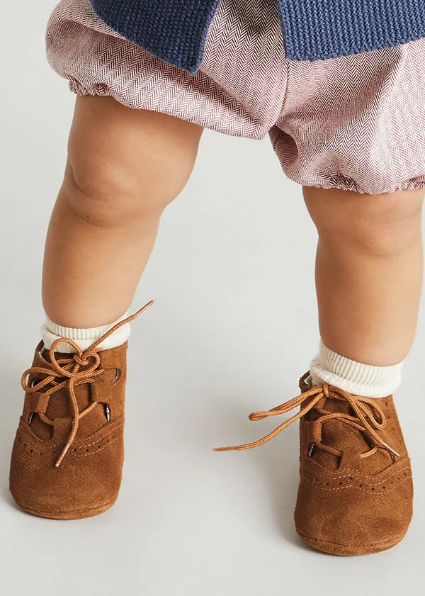 Suede Oxford Pram Booties in Brown (17-20EU)