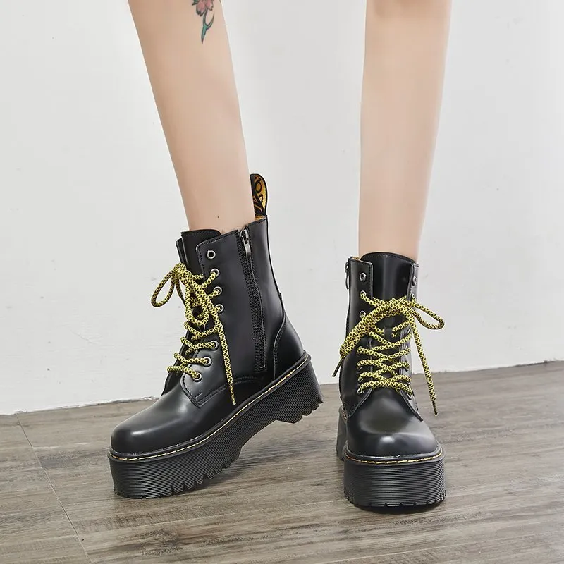 Toleet Black Short Boots