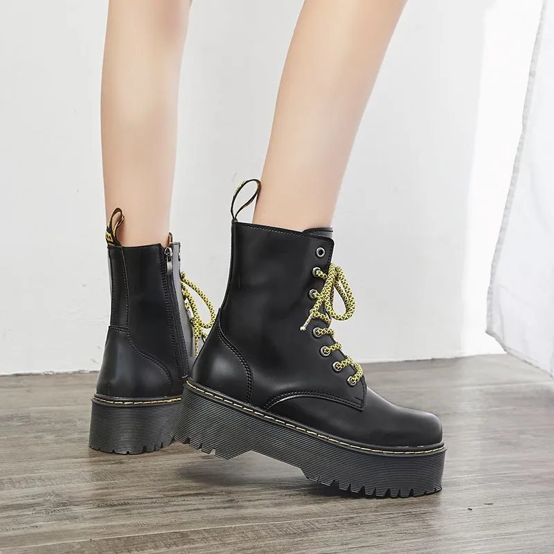 Toleet Black Short Boots