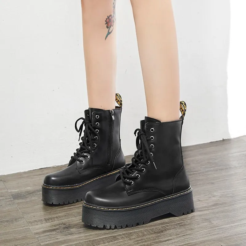 Toleet Black Short Boots