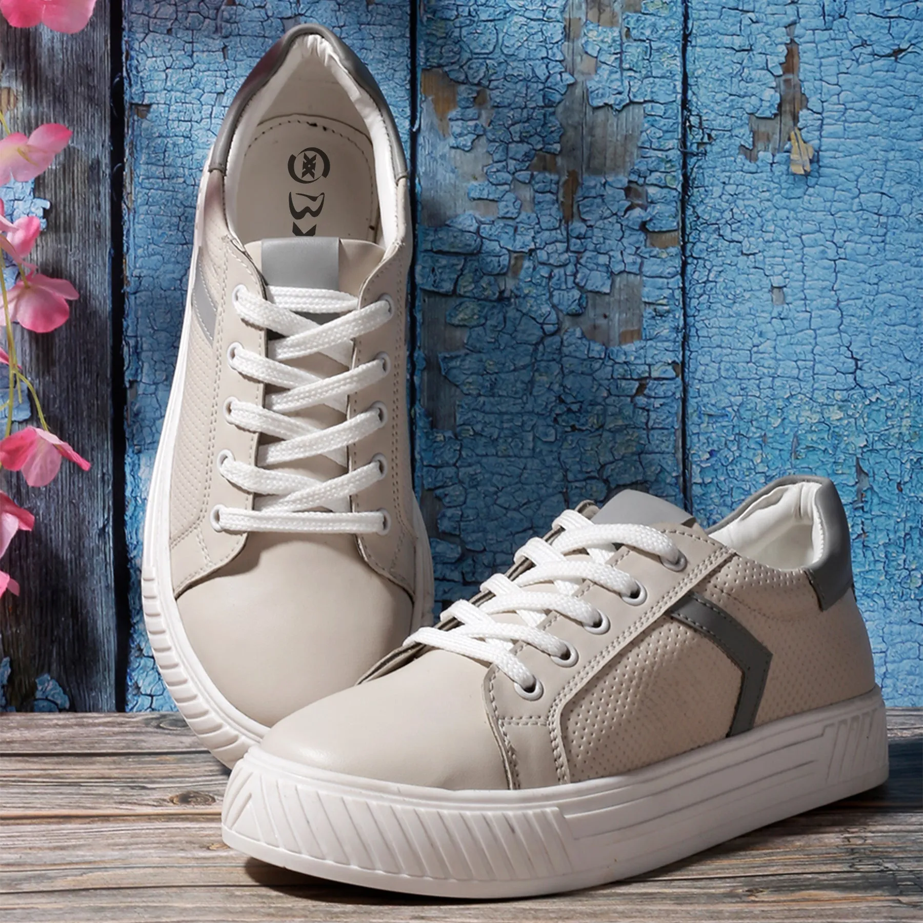 Women's Faux Leather Stylish And Fashionable Sneakers